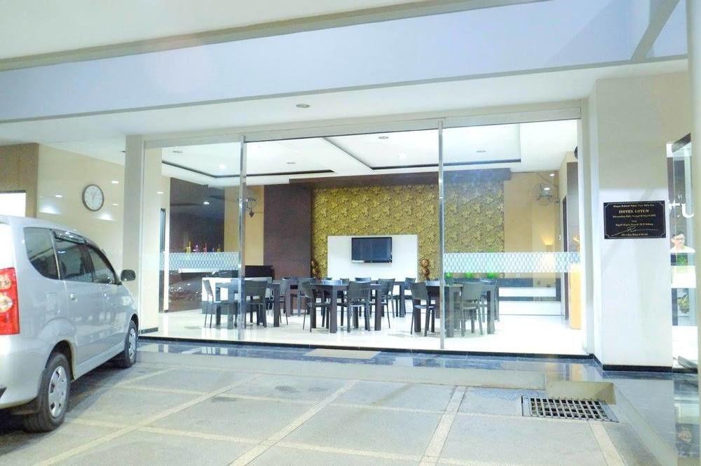 Lotus Hotel Subang Exterior photo
