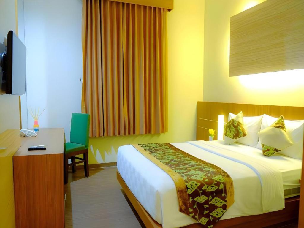 Lotus Hotel Subang Exterior photo