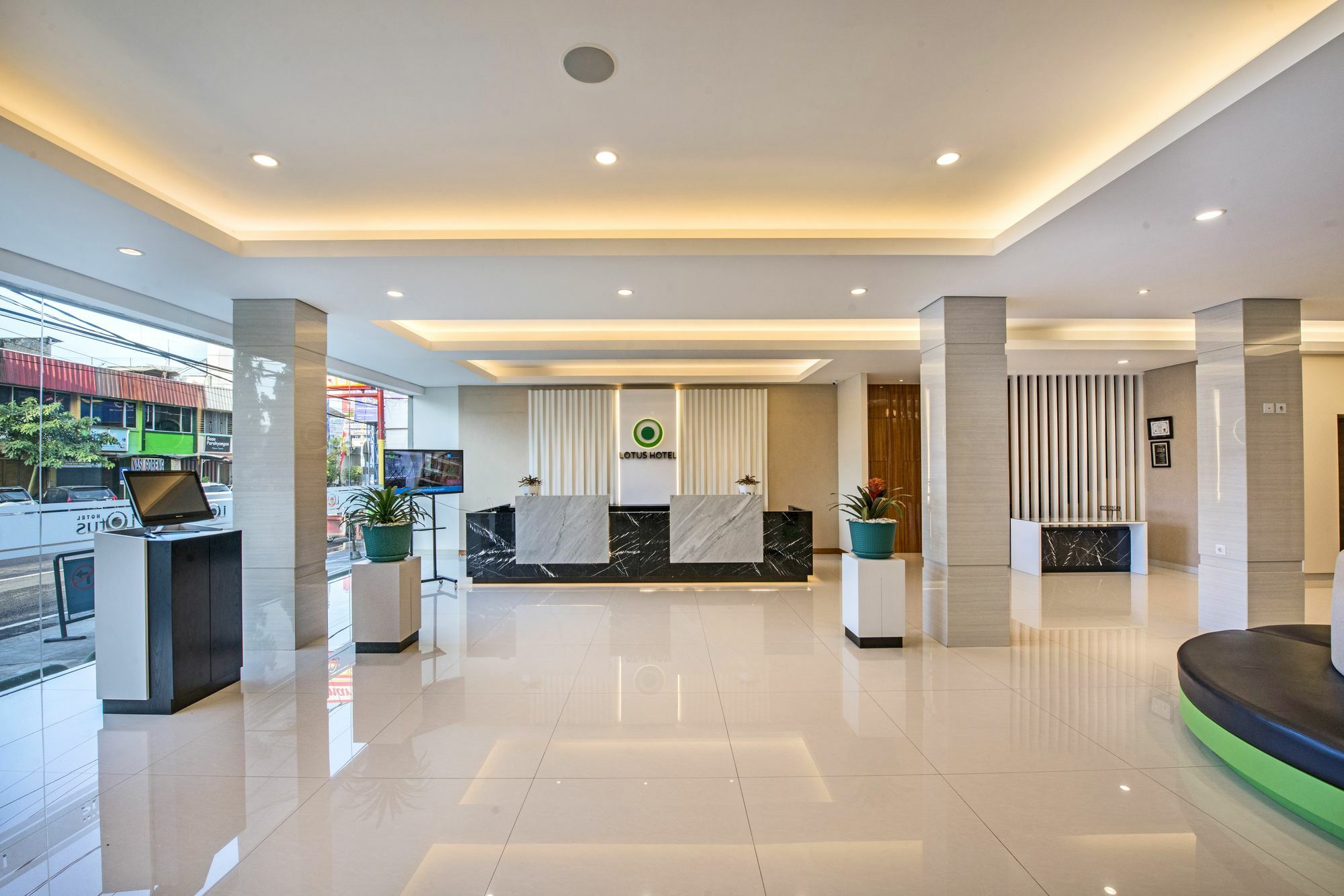 Lotus Hotel Subang Exterior photo